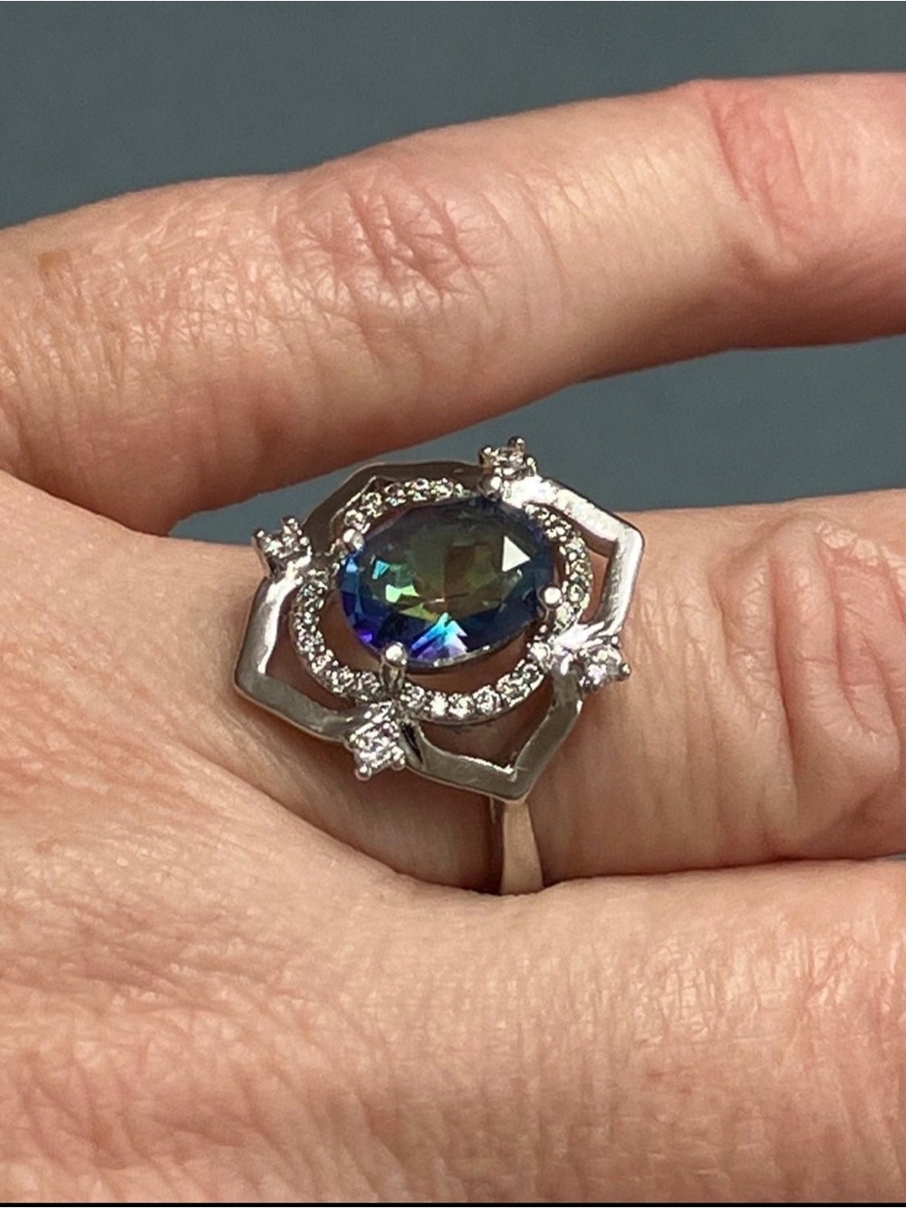 18K White Gold 8CT Blue Mystic Rainbow Topaz Diamond Ring - Picture 4 of 8